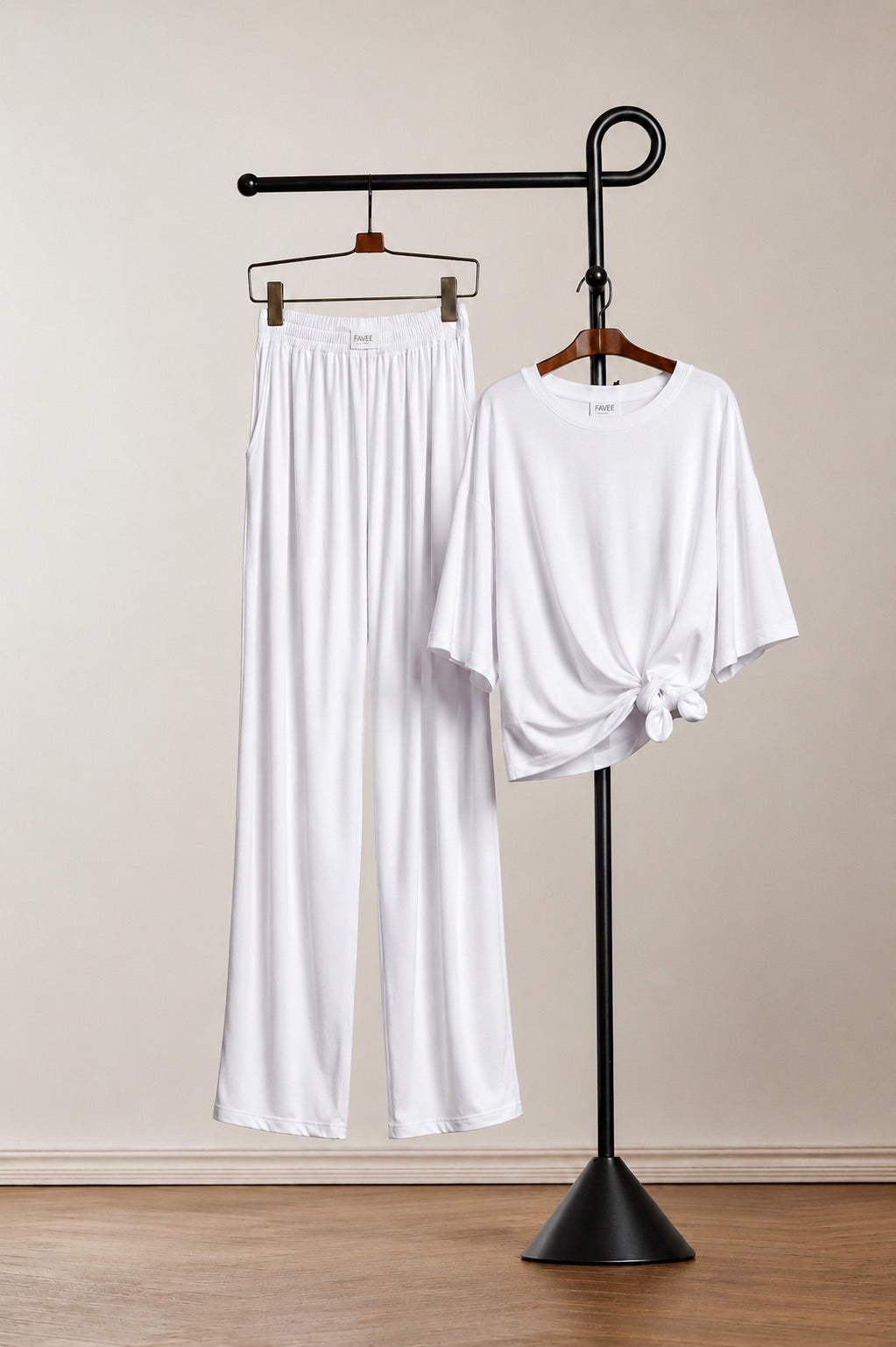 Set de lenjerie intimă Pearl™ cu pantaloni Favee.me