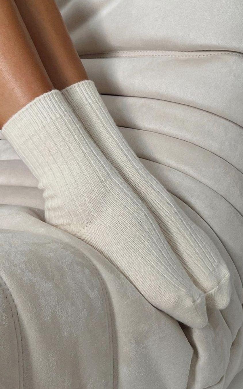 Warm socks made of natural wool Favee.me