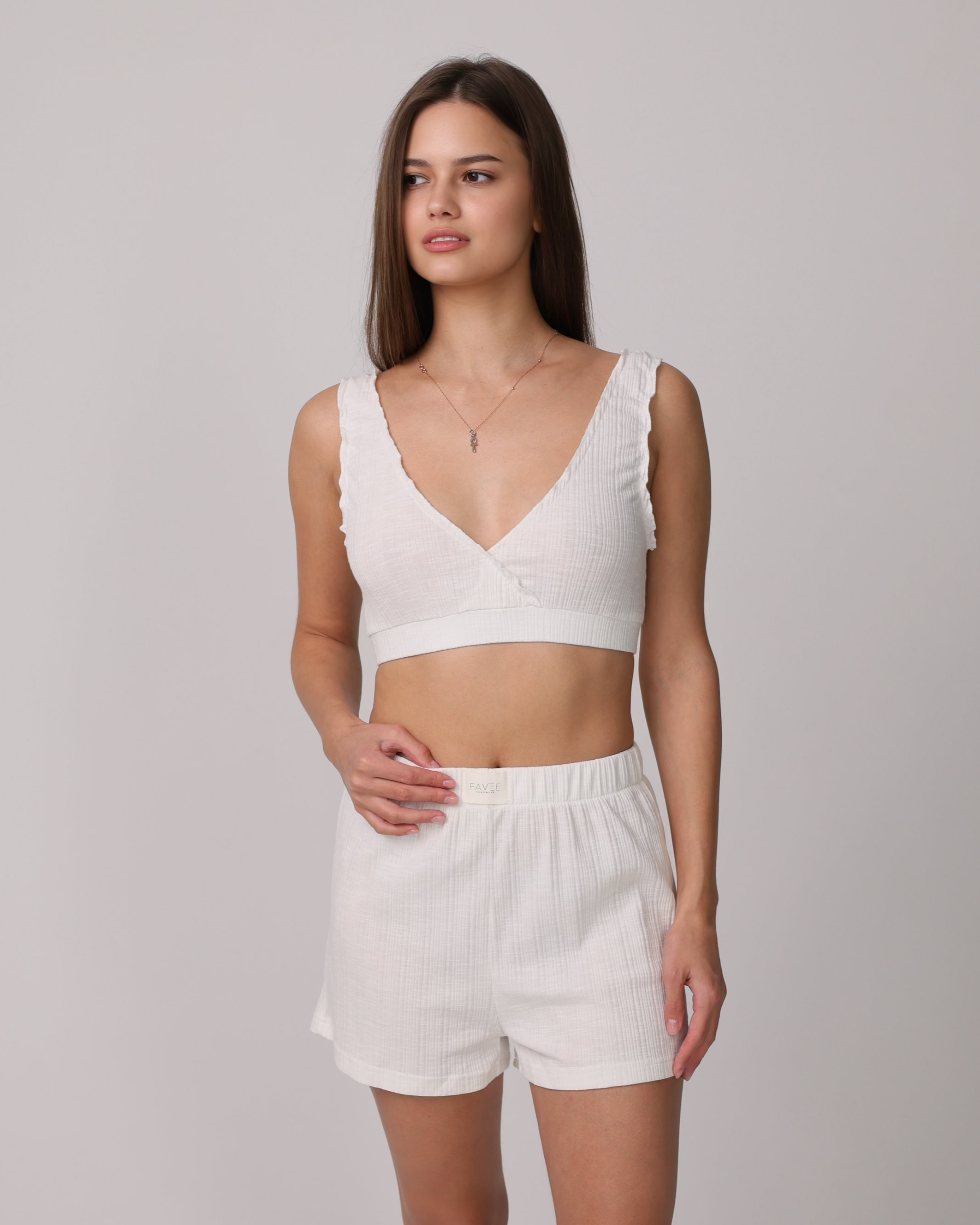 Bali™ White Loungewear Set with Shorts - Stylish Comfort for Home